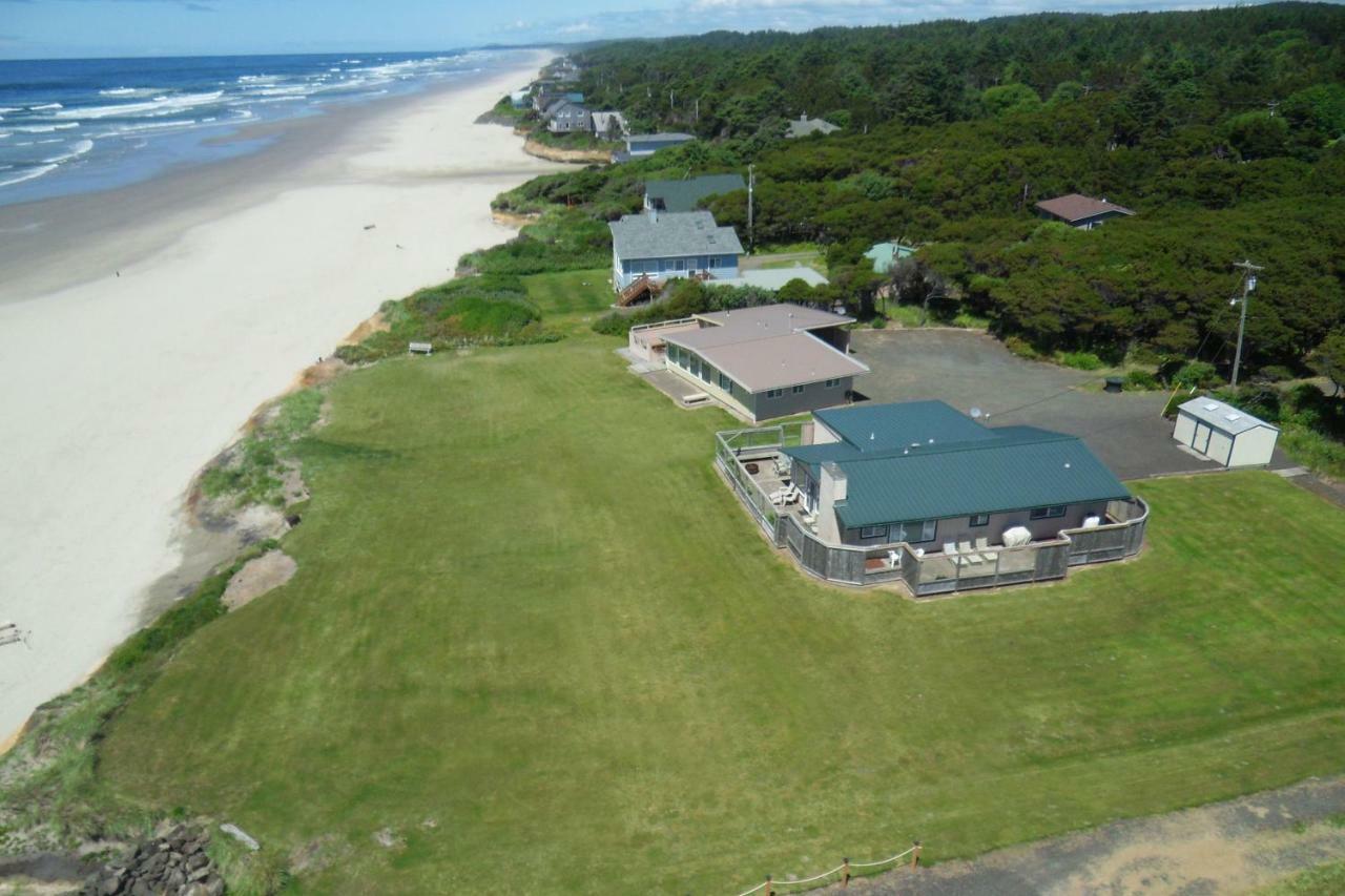 Sparkling Sands Oceanfront San Marine Exterior photo